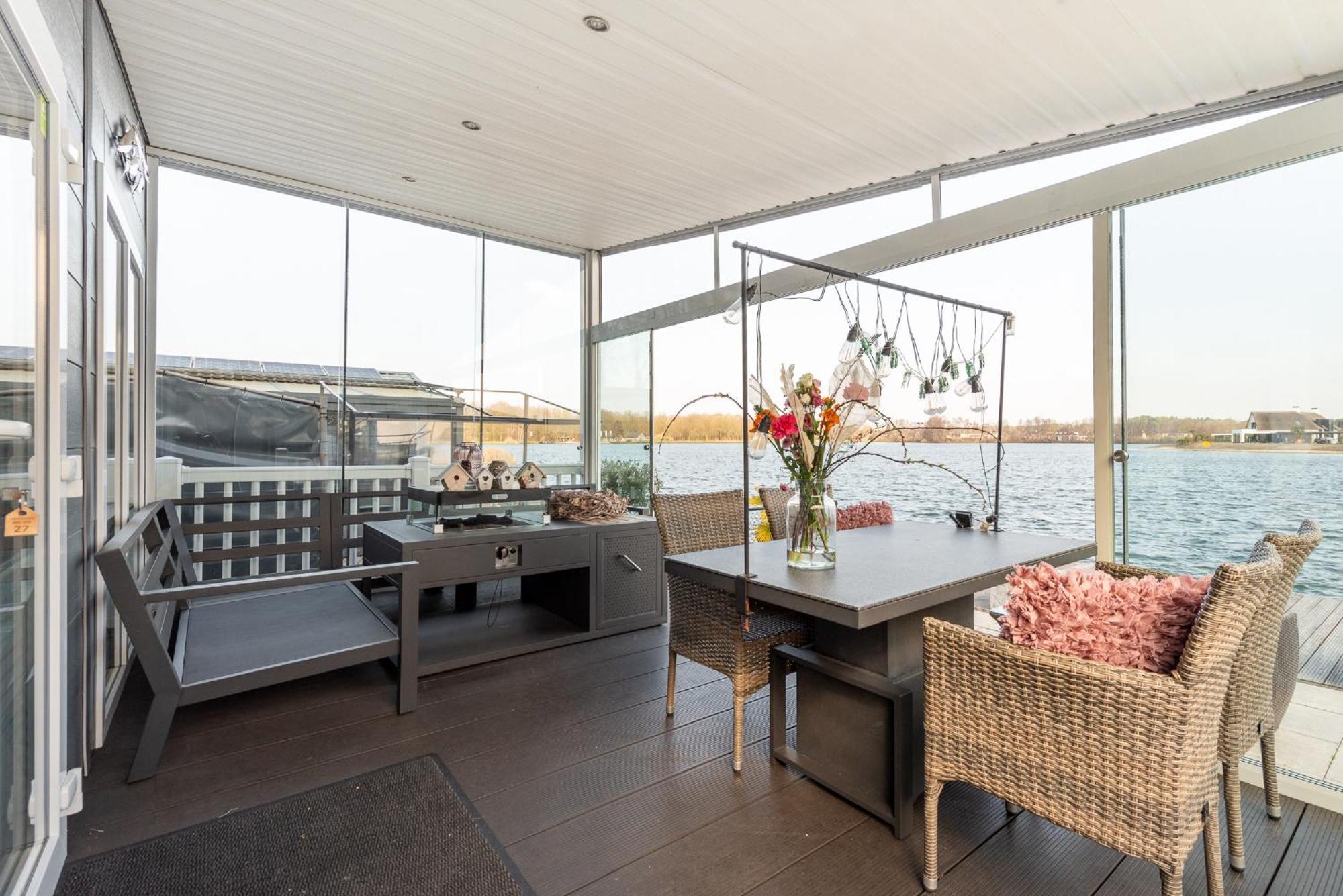 Vakantiepark Klein Vink - Boulevard 27 Arcen Exteriör bild